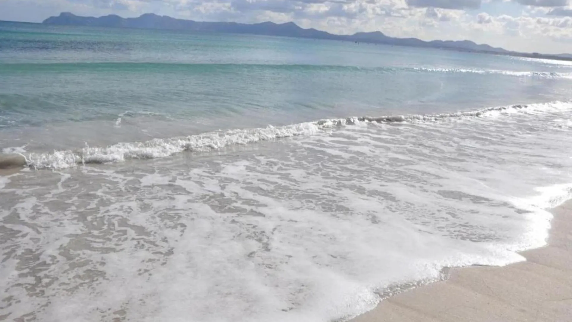 Bright Apartment 350 M From Alcudia Beach